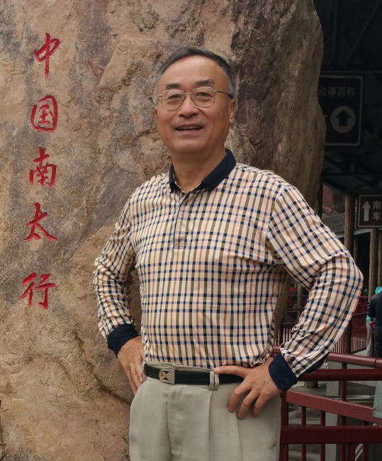 汤百安 汤百安