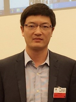 张希 张希