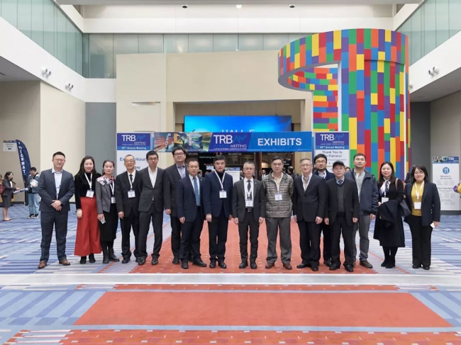 新葡的京官网一行人在TRB年会 新葡的京官网一行人在TRB年会